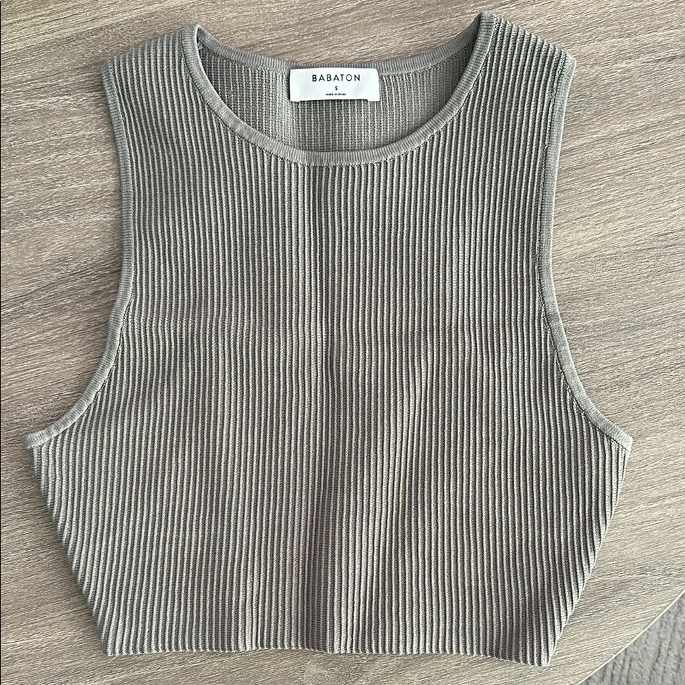 Aritzia Babaton Sculpt Knit Racer Cropped Tank